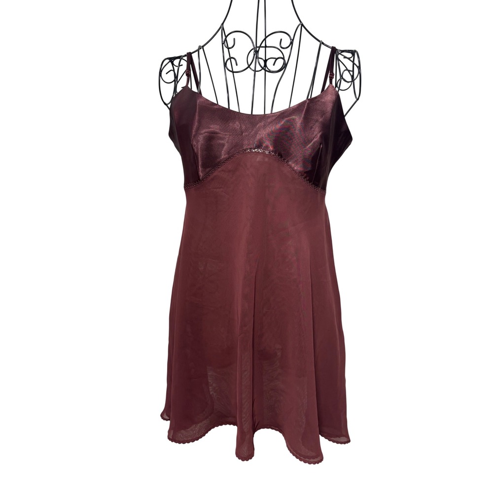 Victoria's Secret NWT Burgundy Satin and Sheer Chiffon Babydoll Chemise Medium